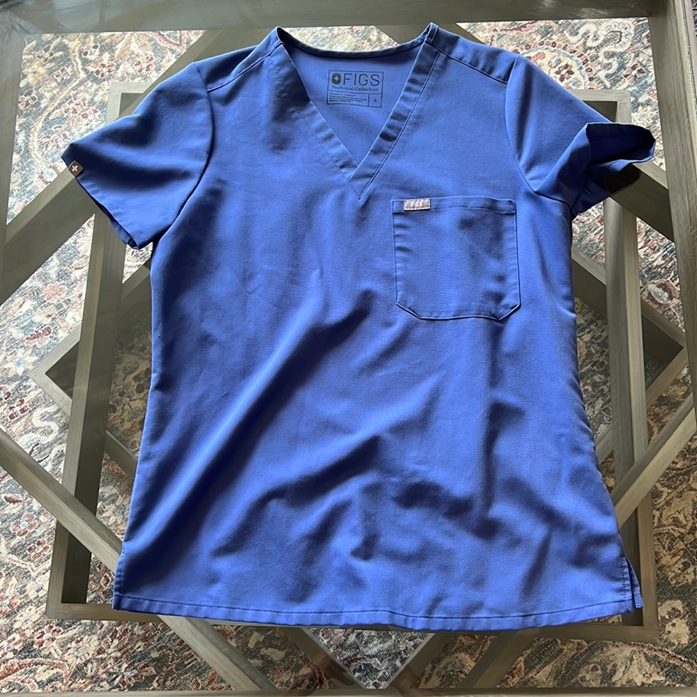 Figs scrub tops size small